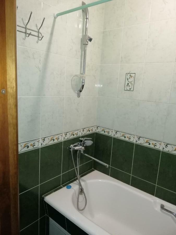 Тихая Квартира В Центре Ковеля Kovel Buitenkant foto